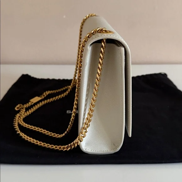 YSL WHITE KATE MEDIUM IN GRAIN DE POUDRE EMBOSSED LEATHER - Picture 3 of 9